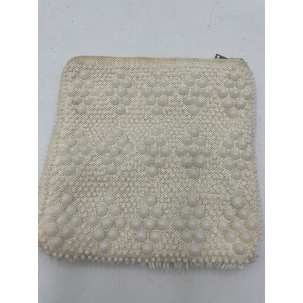 Beaded Cream Vintage Coin Purse Zipper Closure Made In Hong Kong - Picture 2 of 5